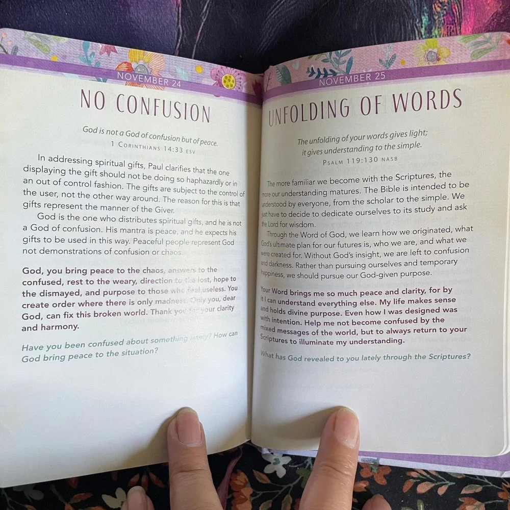 Amazing Grace 365 Daily Devotions Brenna Stockman Floral Hardcover 9781424560240